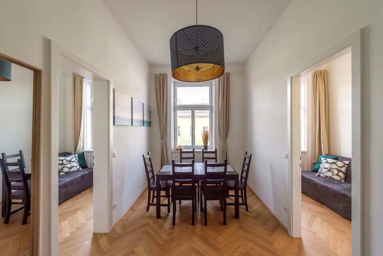 Wallenstein Apartments - Contactless Check In contacts